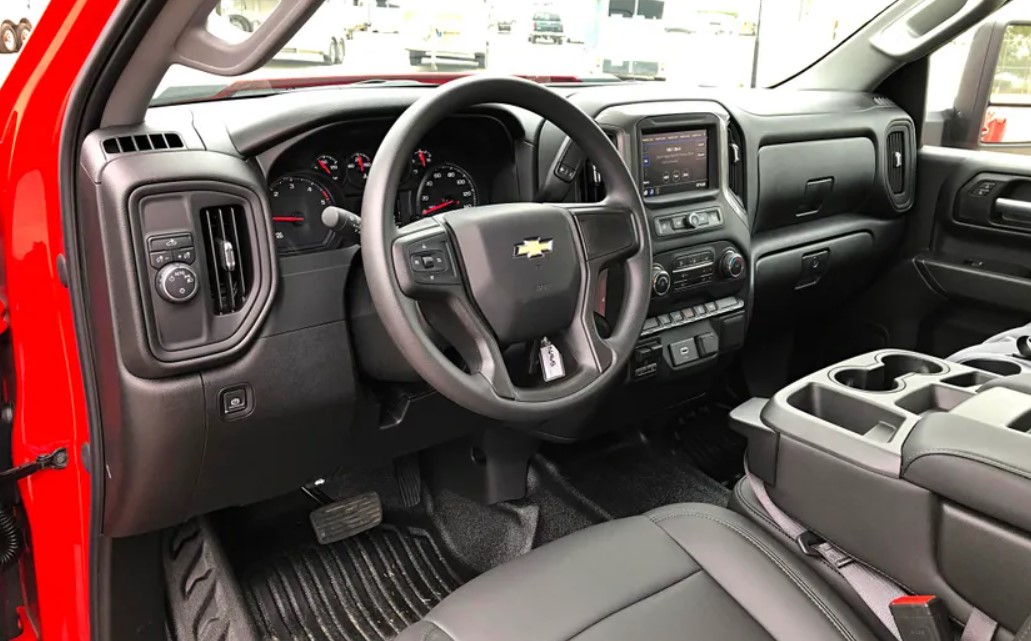 2023 Chevy Silverado HD Interior